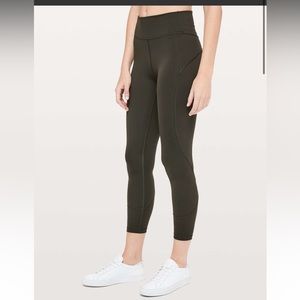 Lululemon In movement 7/8 tight. Size 4, no longer sold in store or online!